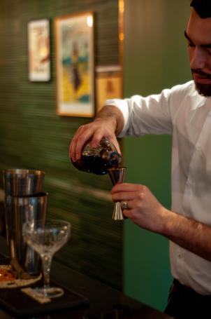 La Bourdonnais - Gloster Bar